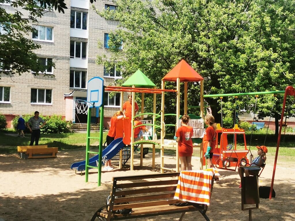 Детские площадки в Барановичах: умные и безопасныех МЧС